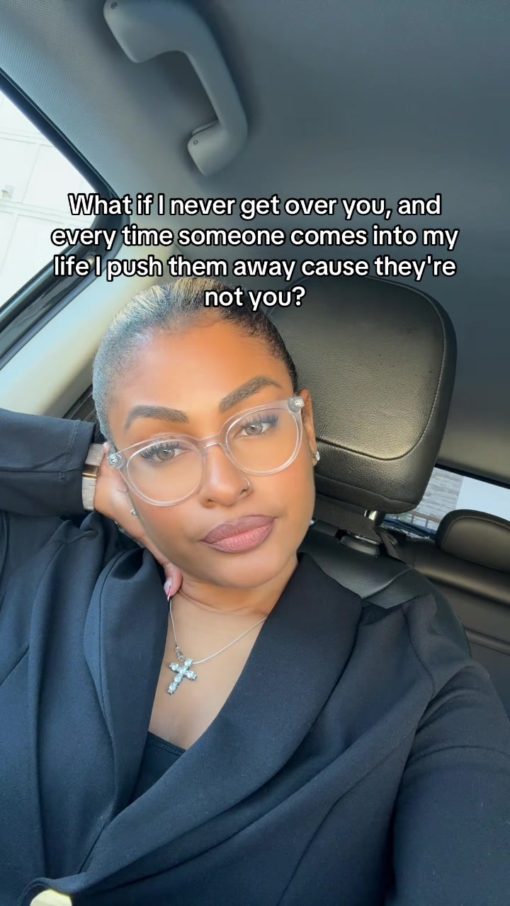 @Samantha🦋