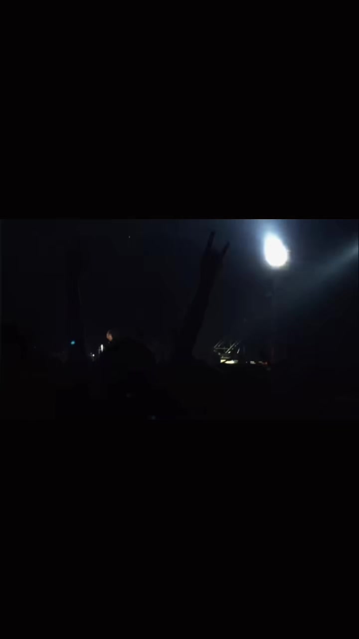 @🤘