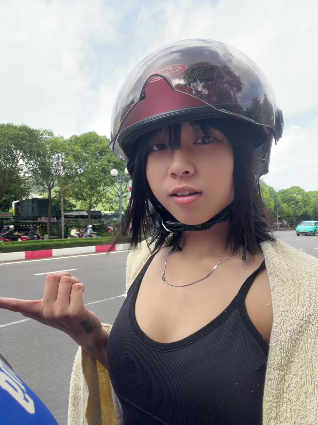 @Lỳ