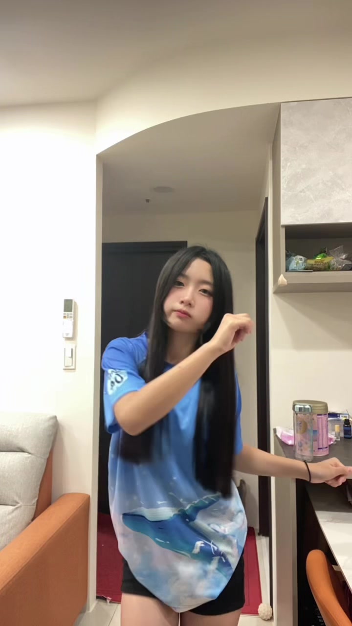 @Clair卉ིྀ