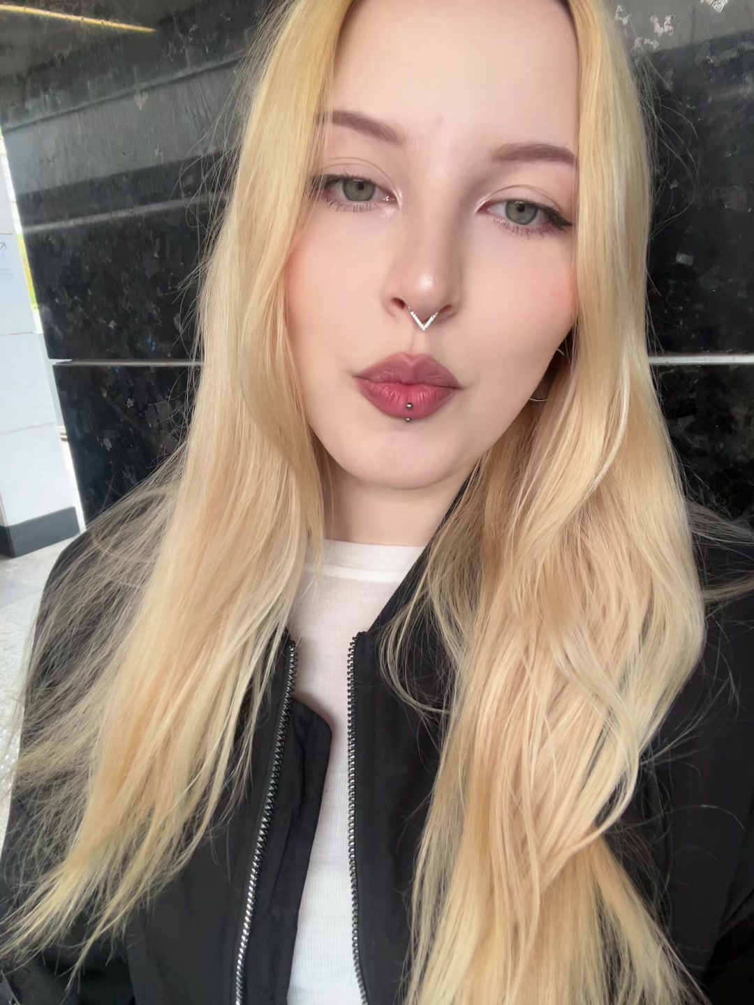 @blyaaliss