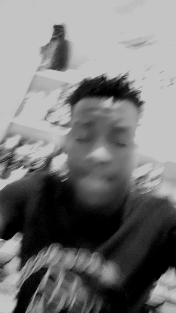 @thefiltonyboy●○