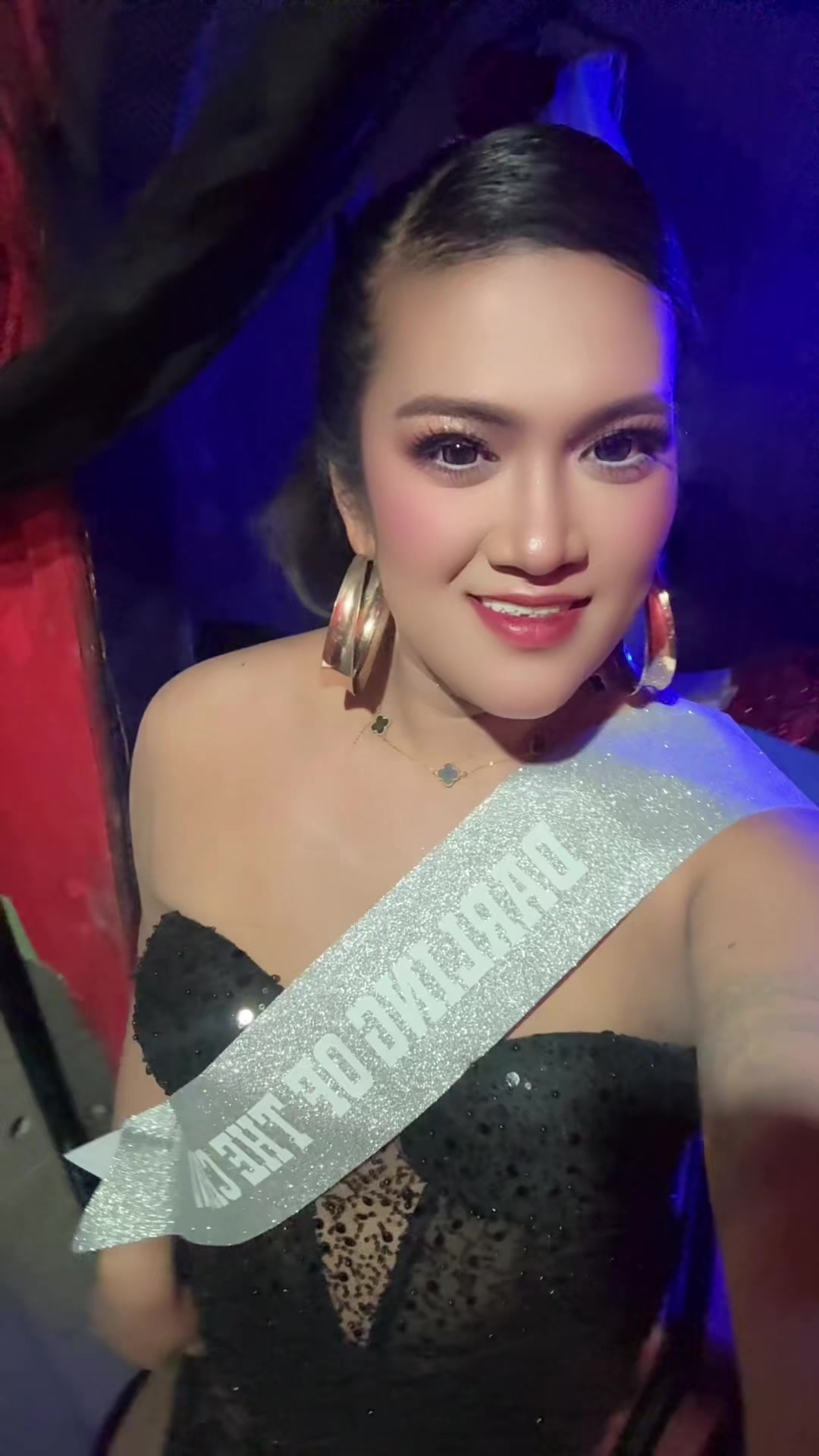 @Ms,Gemini girl🇨🇿🇰🇷🇺🇸