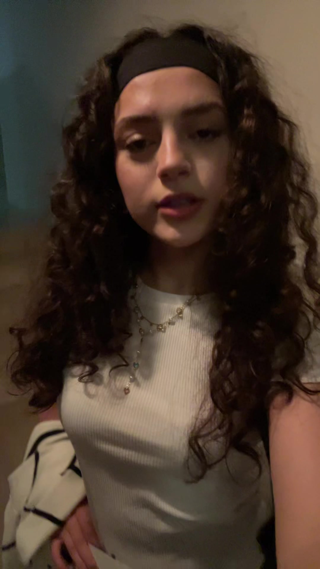@B&uuml;şra꩜
