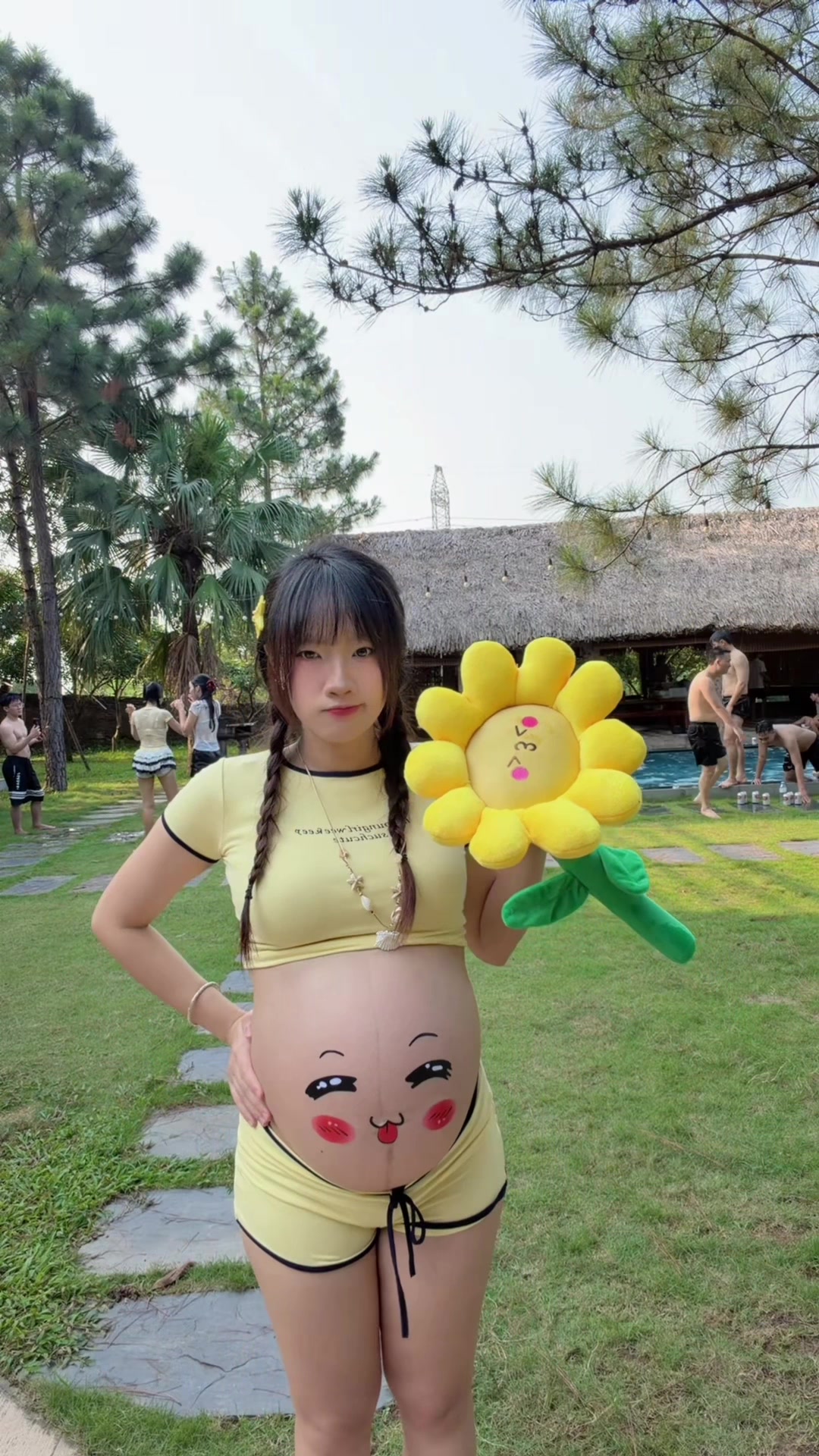 @Yến thích ăn vặt