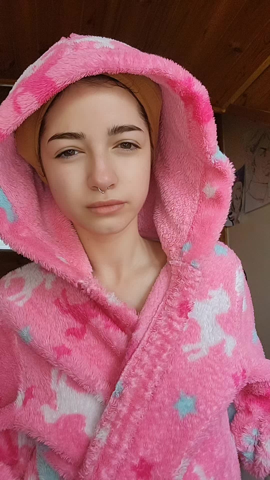 @Elvira 🇺🇦🇮🇪