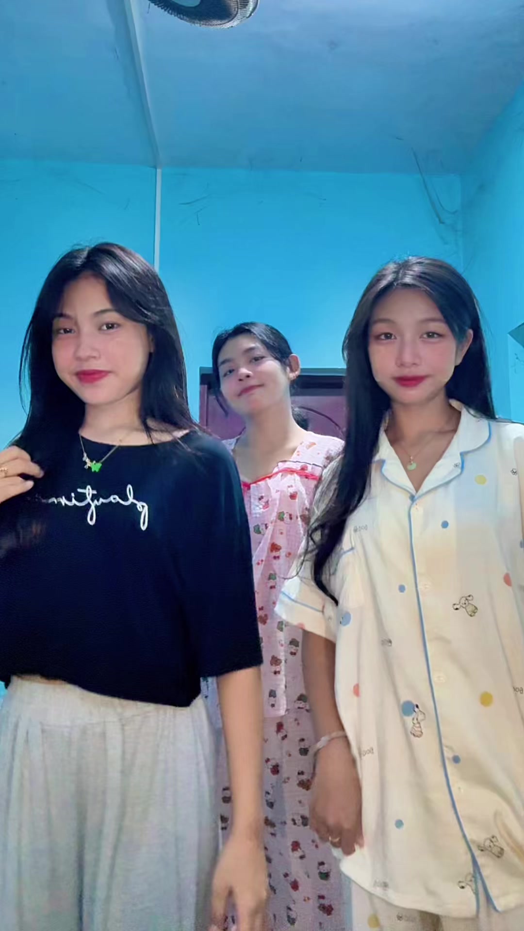 @So Pyay Myat Noe