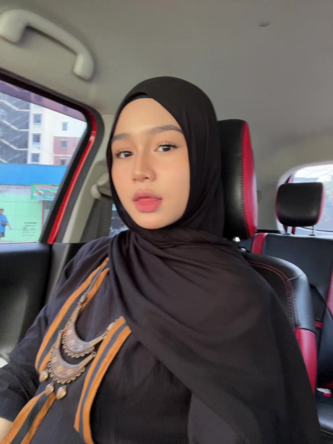 @luvena_zavada