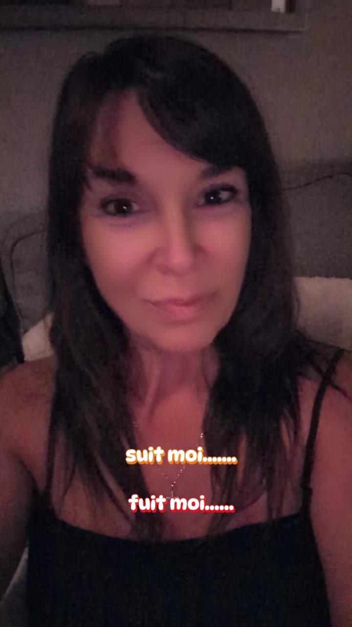 @Karinelumiere