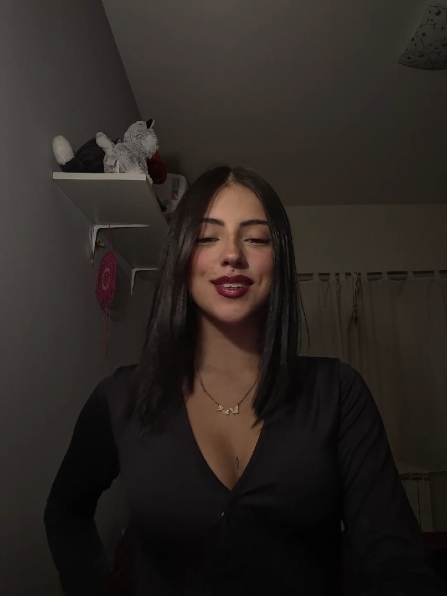 @zoeeakinito
