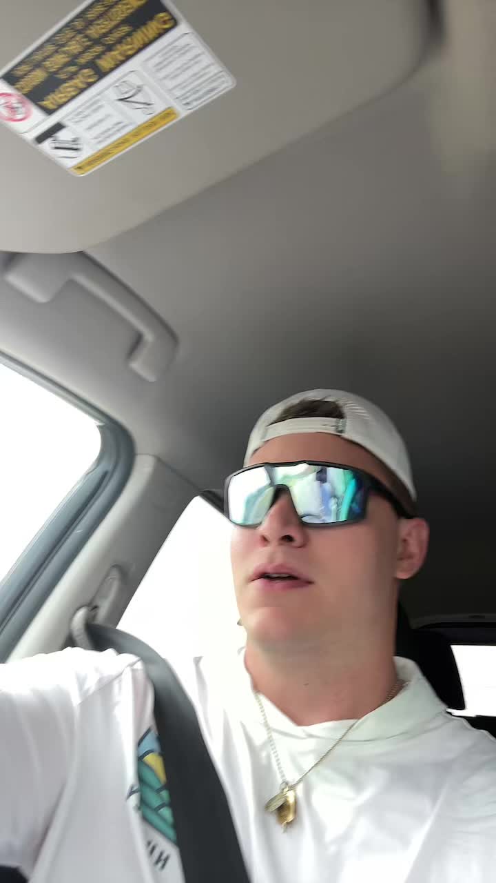 @WillConnaughton