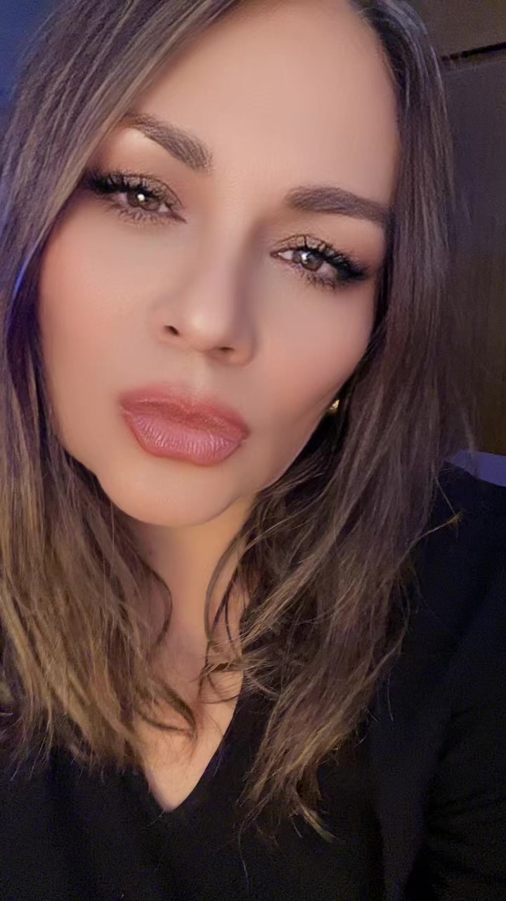 @Ana