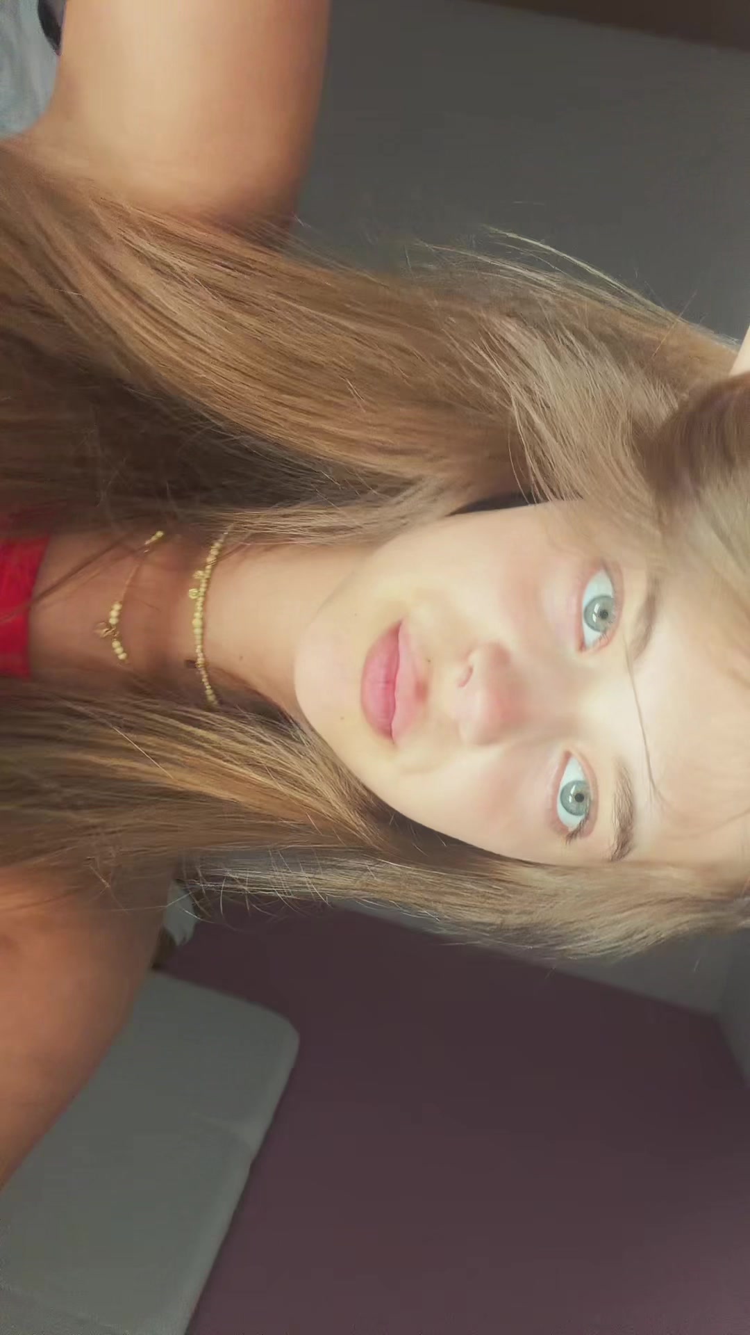 @anika