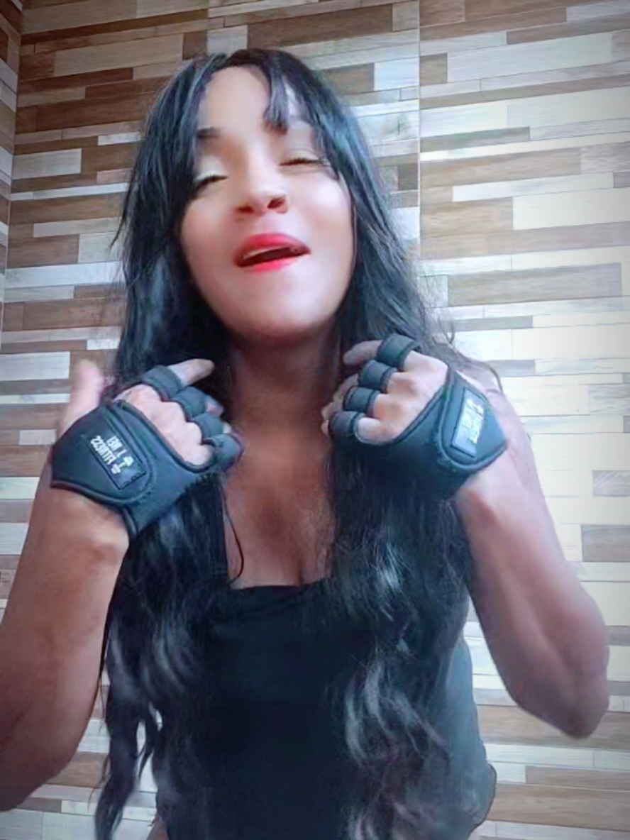@Lucy a guria do short sexy