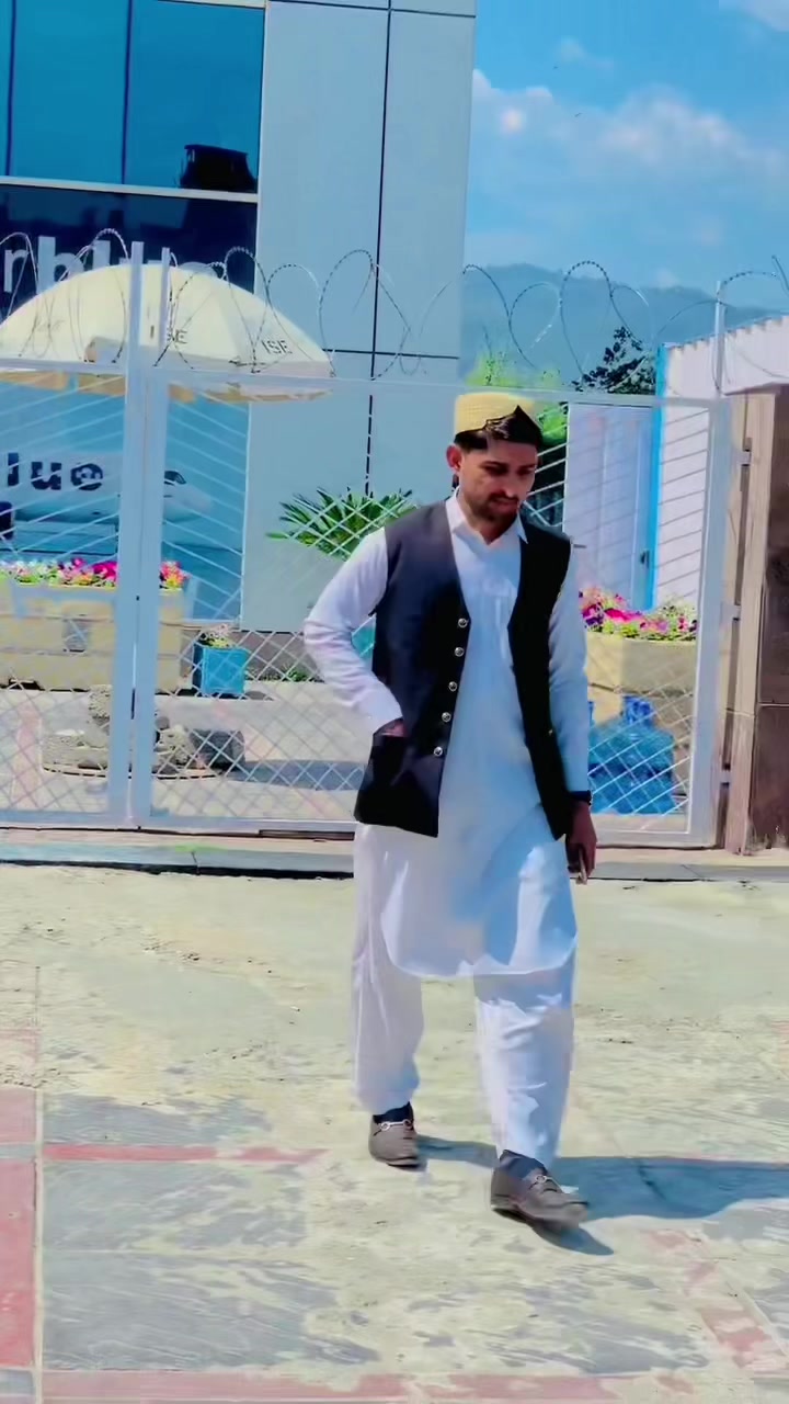 @Sabteen Malik