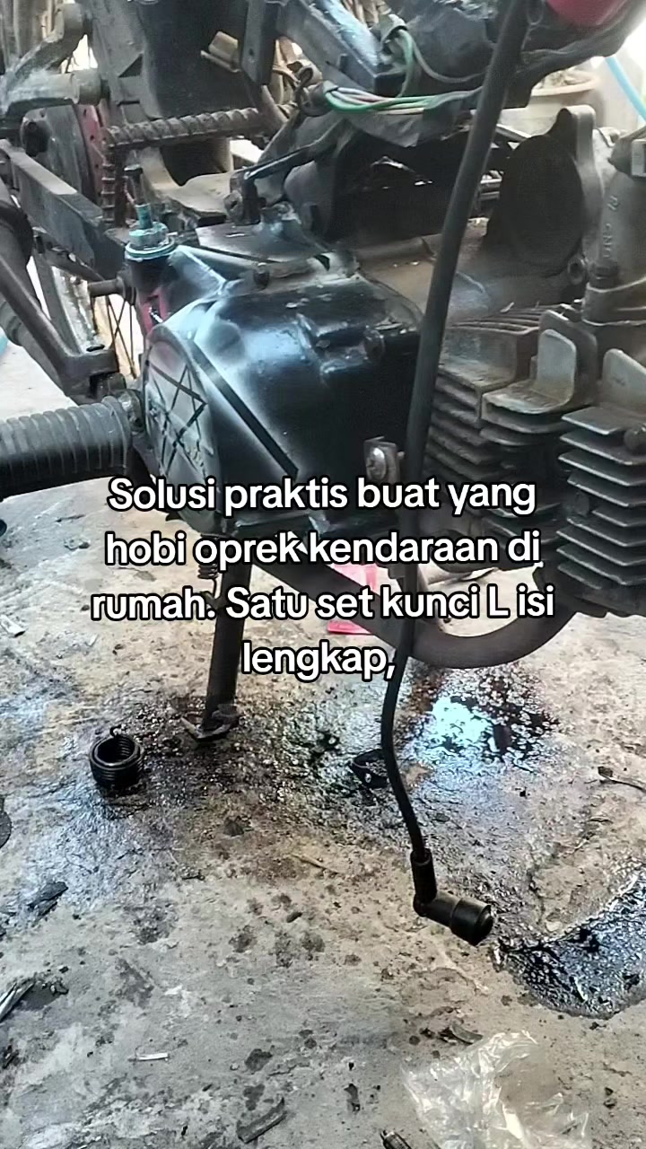 @Ayuu