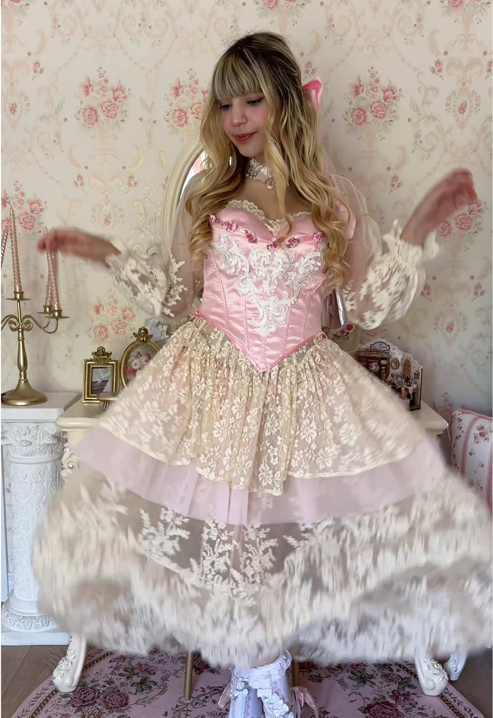 @𝓡𝓸🎀🩷