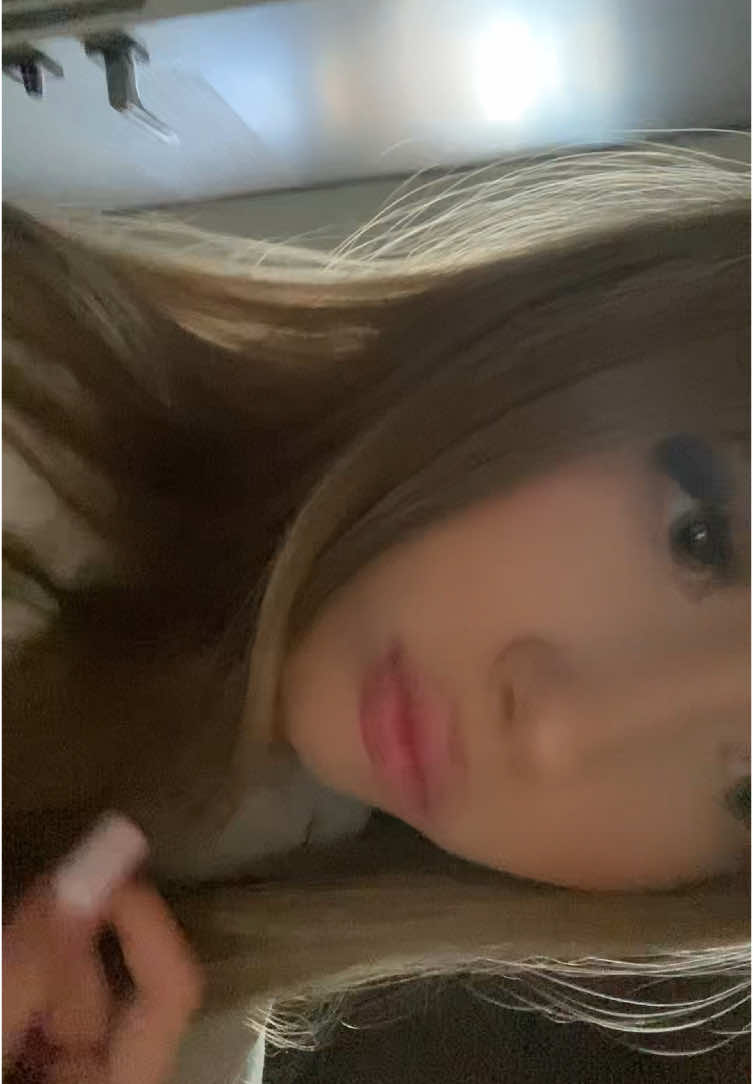 @user37937216300