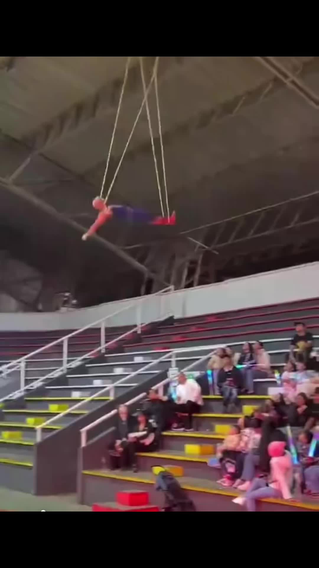 @DahAvilaShow