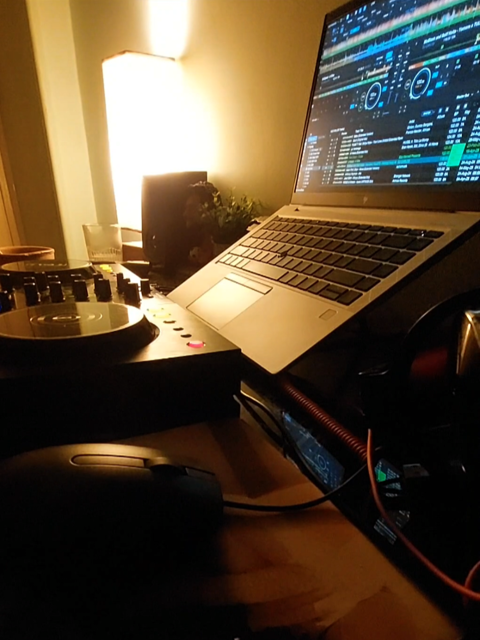 @PaulMusik DJ