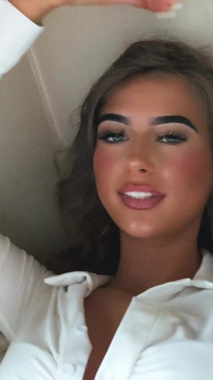 @PAULINE DELANEY