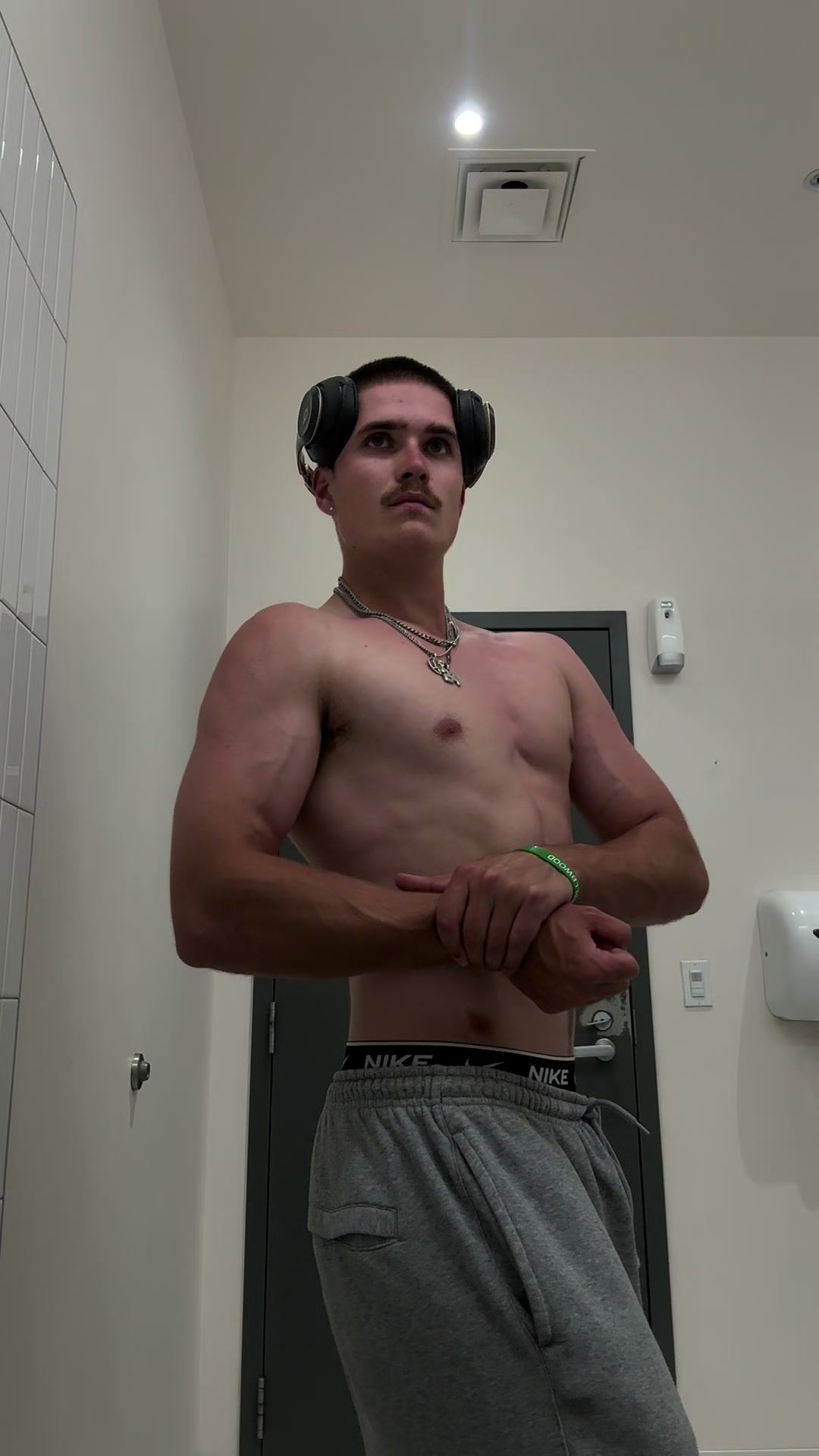 @Lil_yak_24