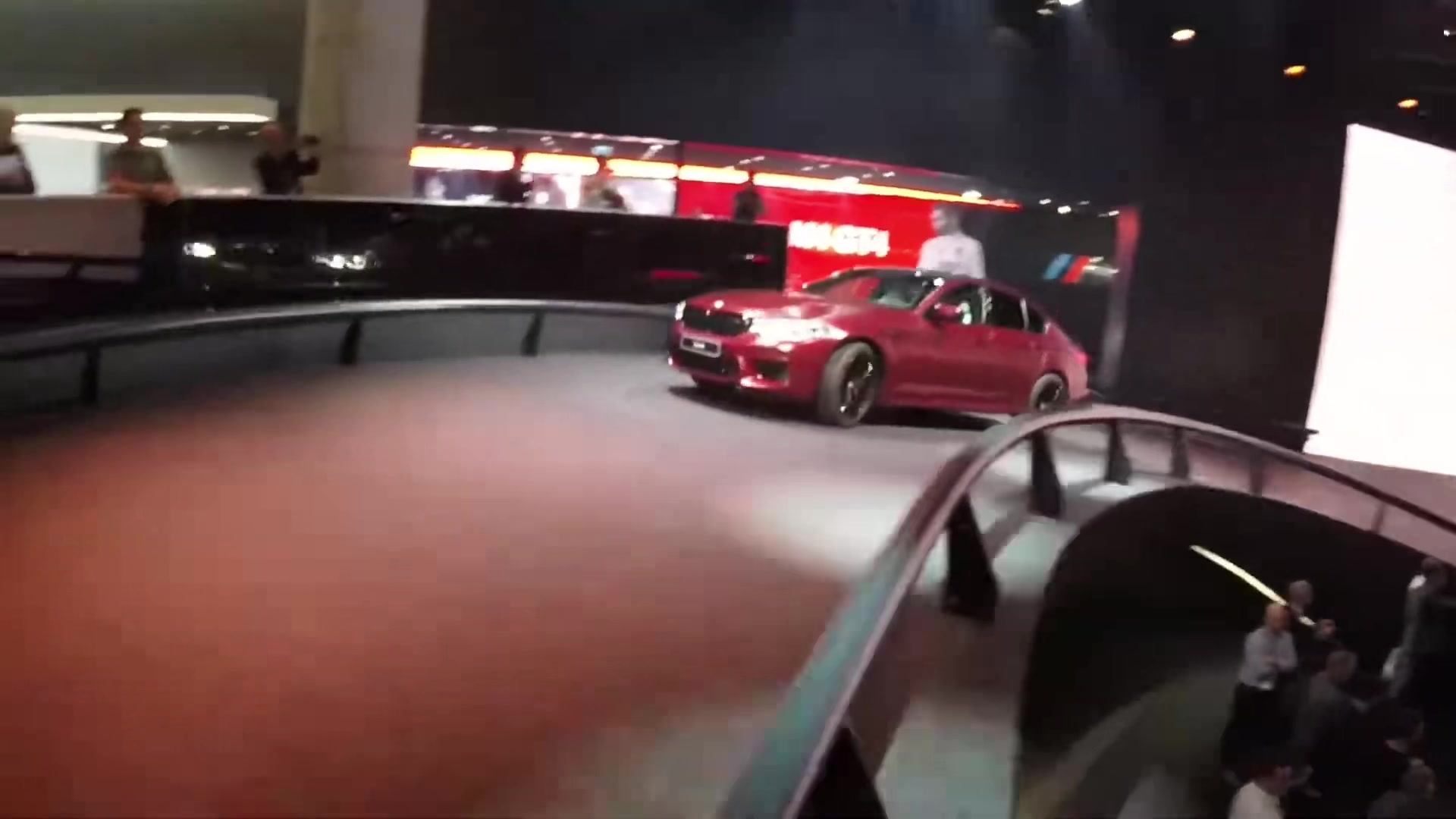 @077