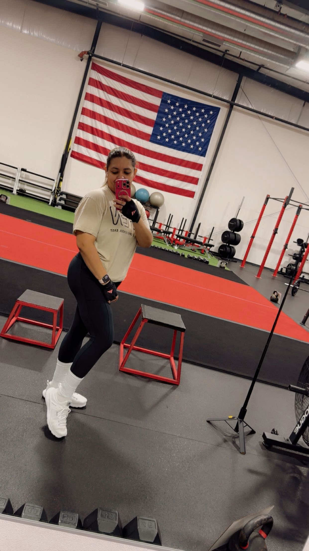 @karybecerra
