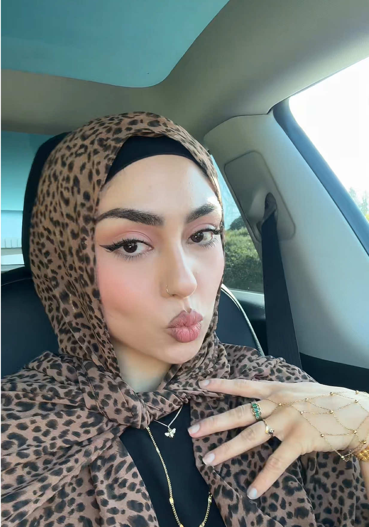 @saharayar