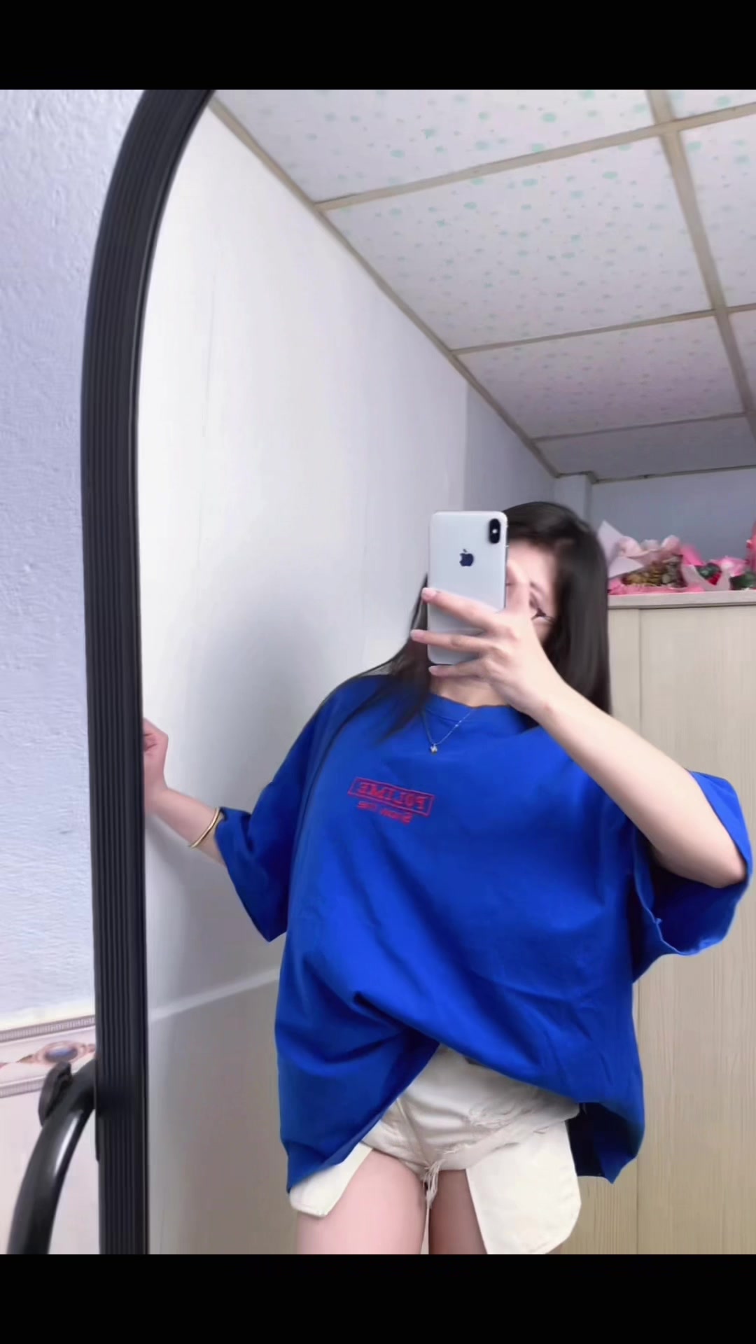 @Ê Mặc Gì ?