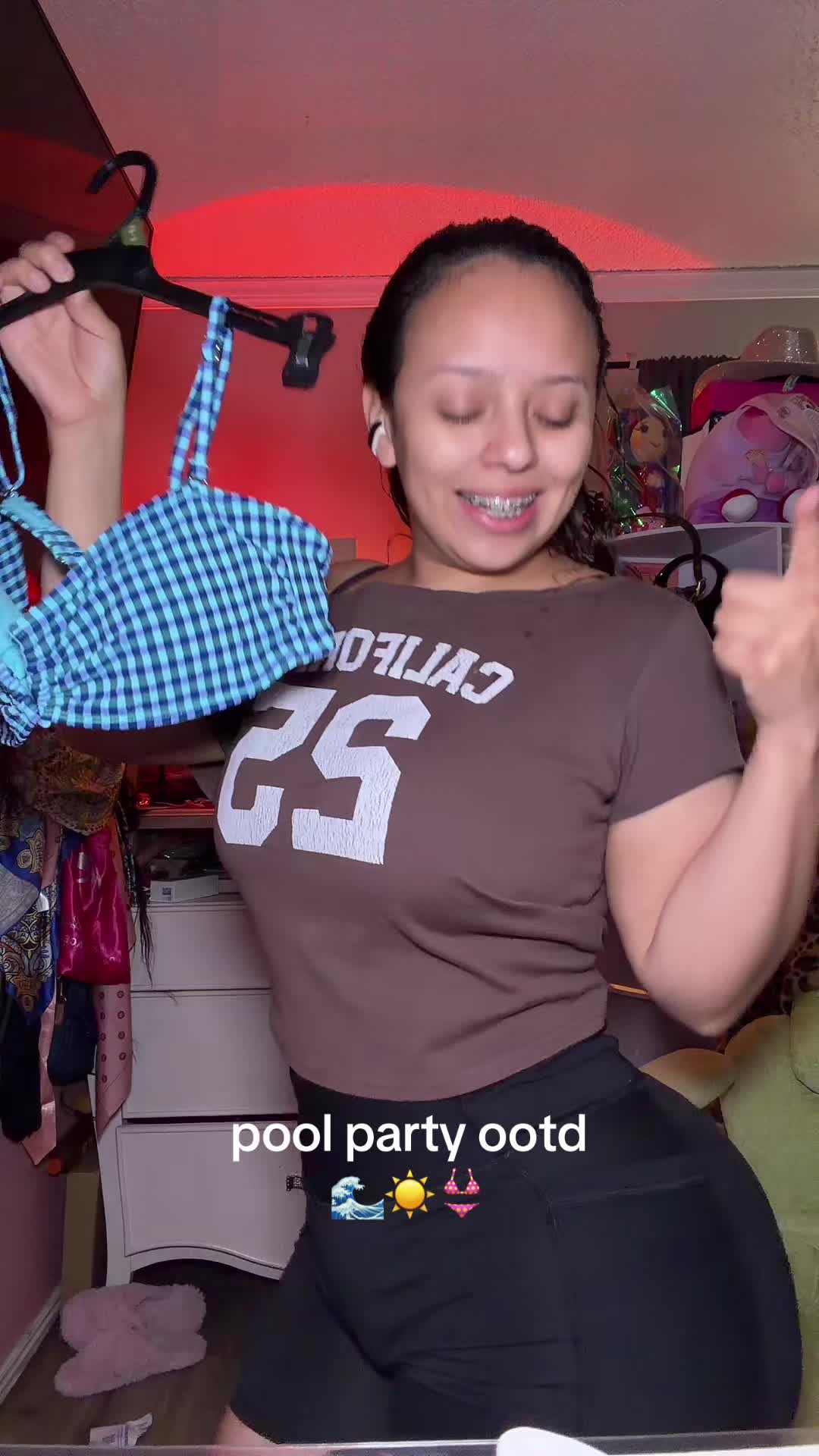@aolanymorie