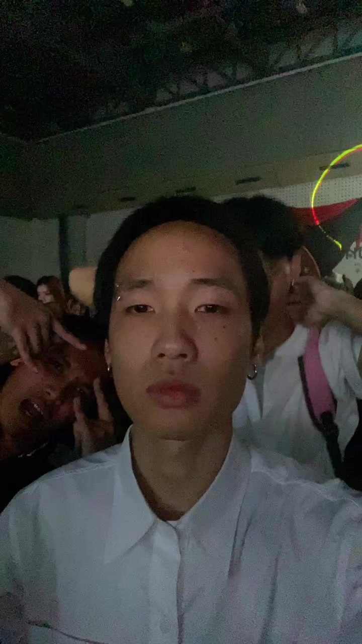 @ยุงบินวน