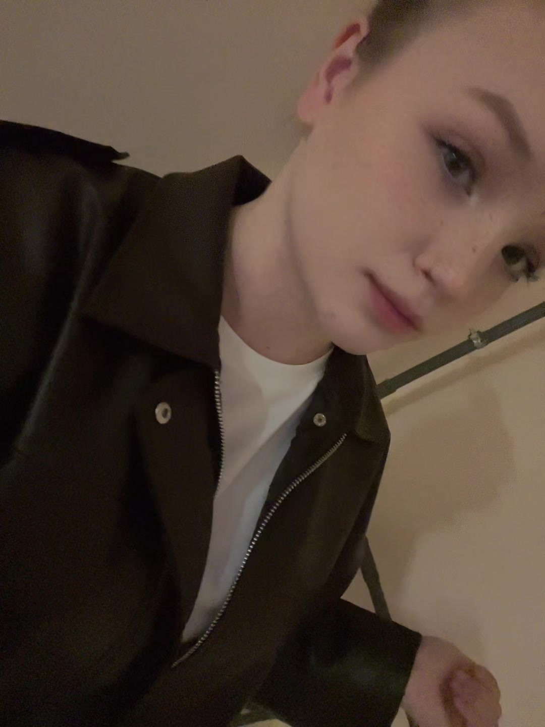 @_annuuut_