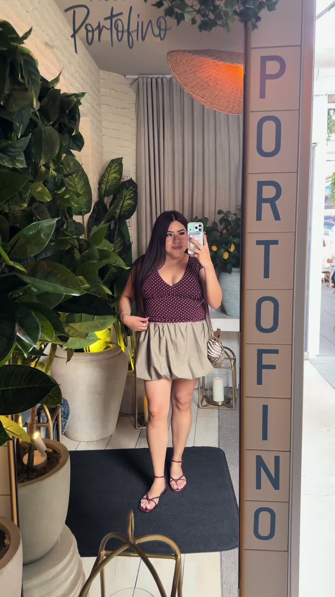 @Laura Sarahí