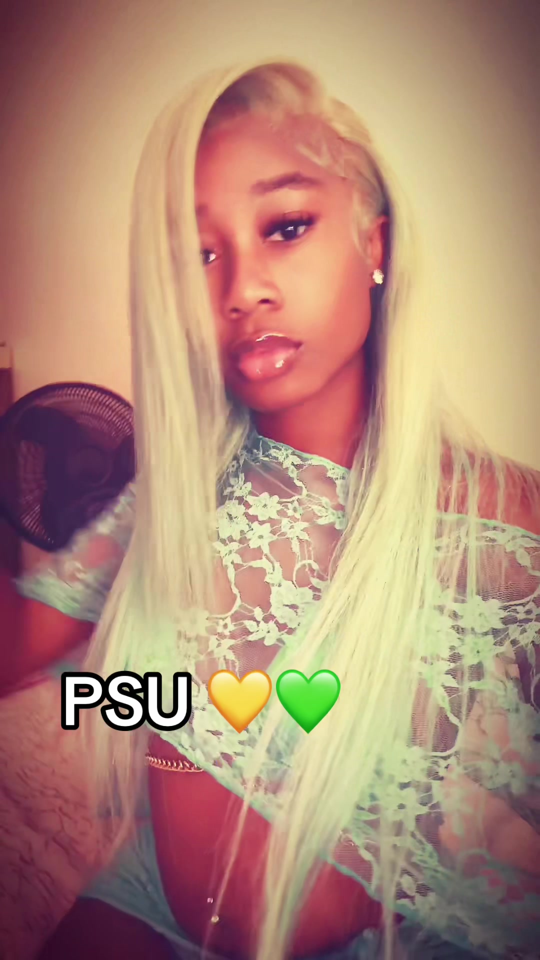 @kelseythedoll