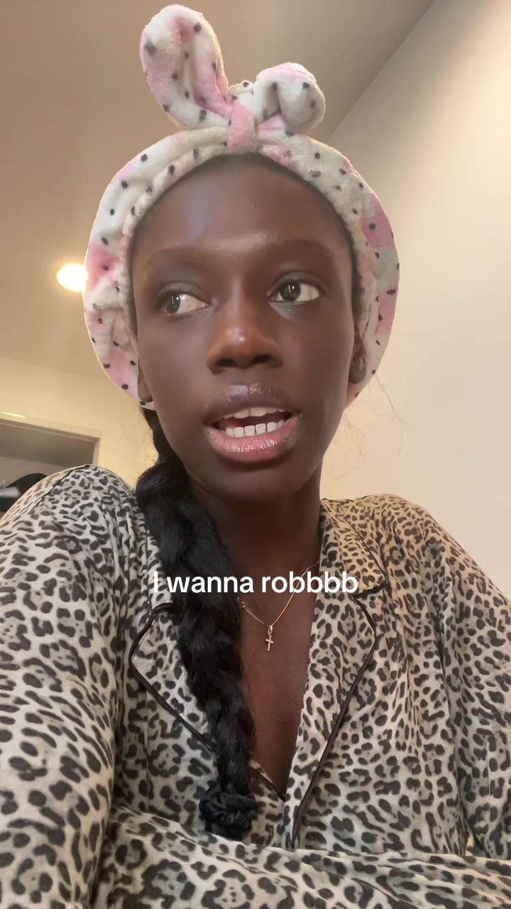 @ivie👧🏿