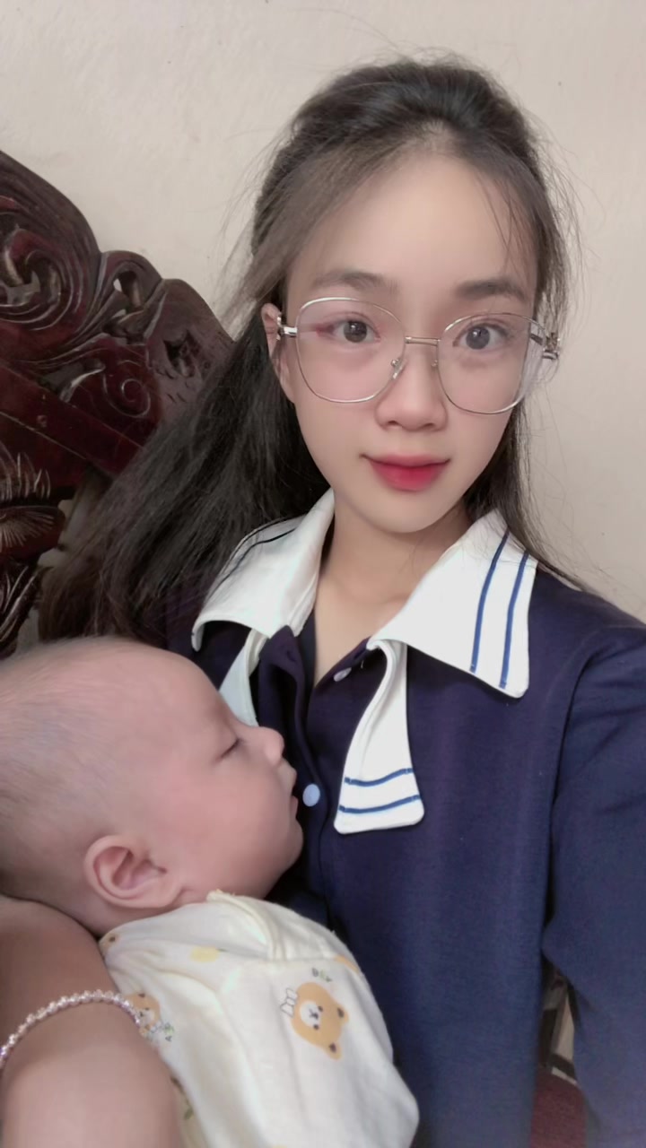 @Hồng Hoàngg