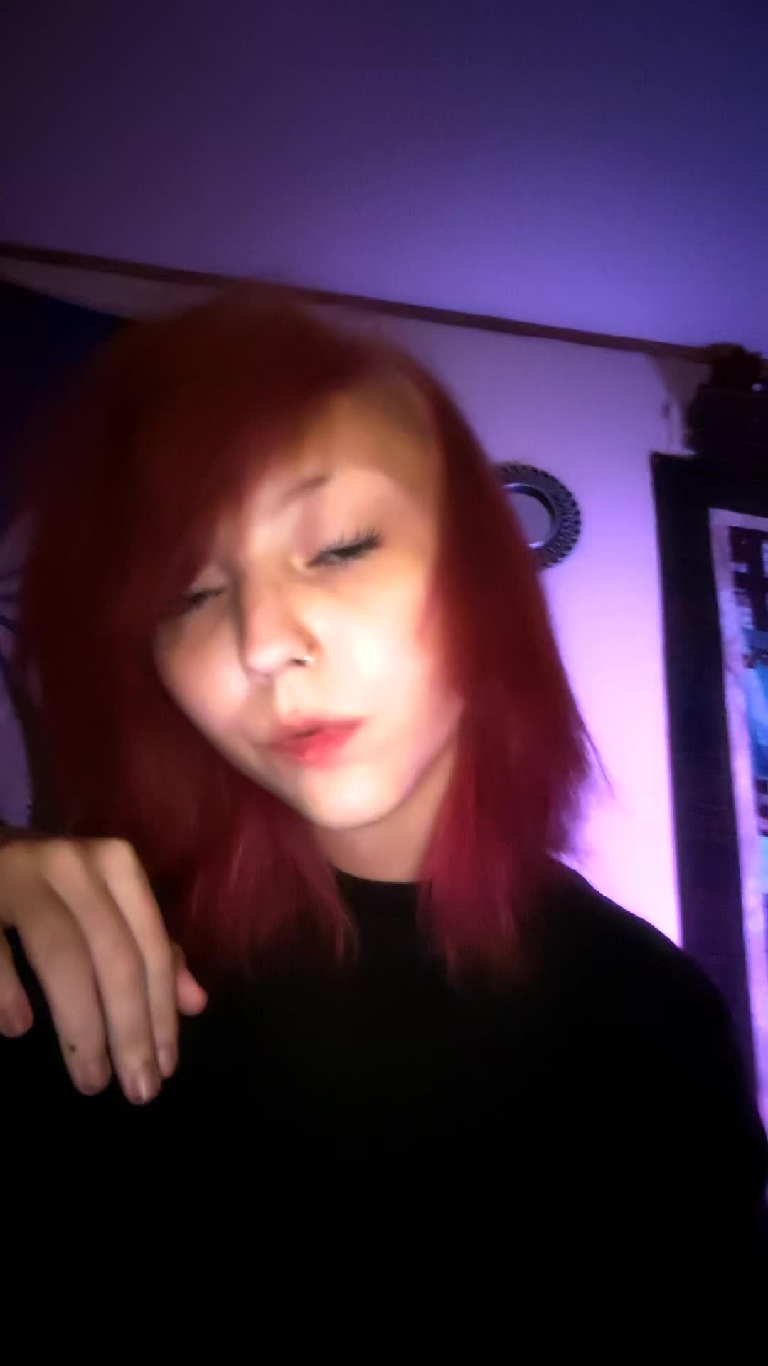 @★ r y a t t ★