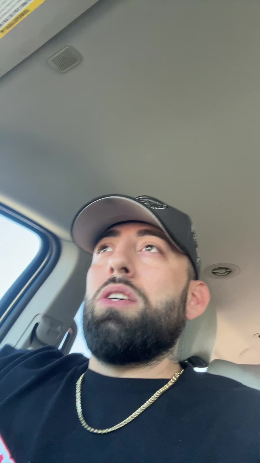 @Lalodoe12