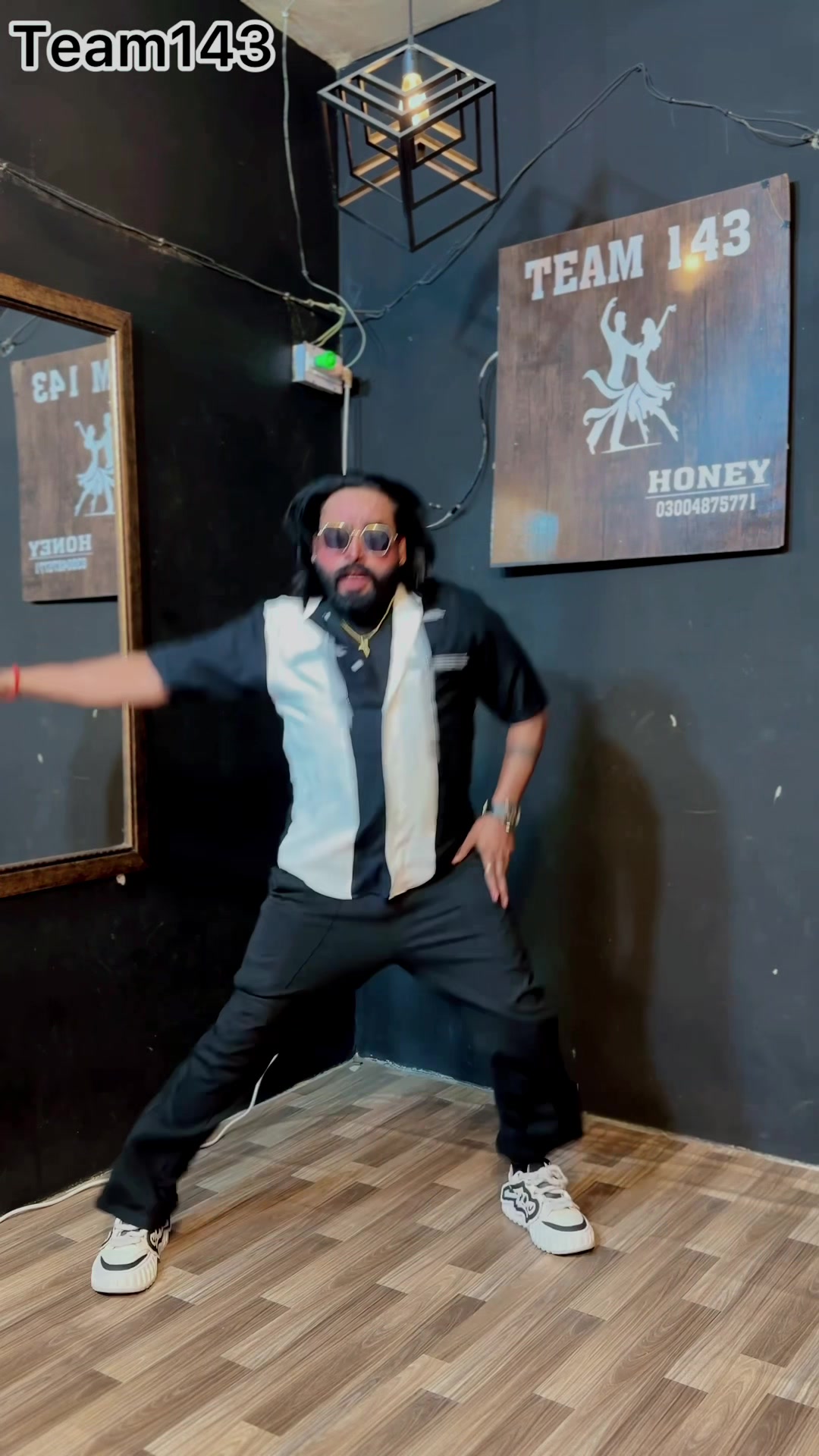 @Honey Dancer