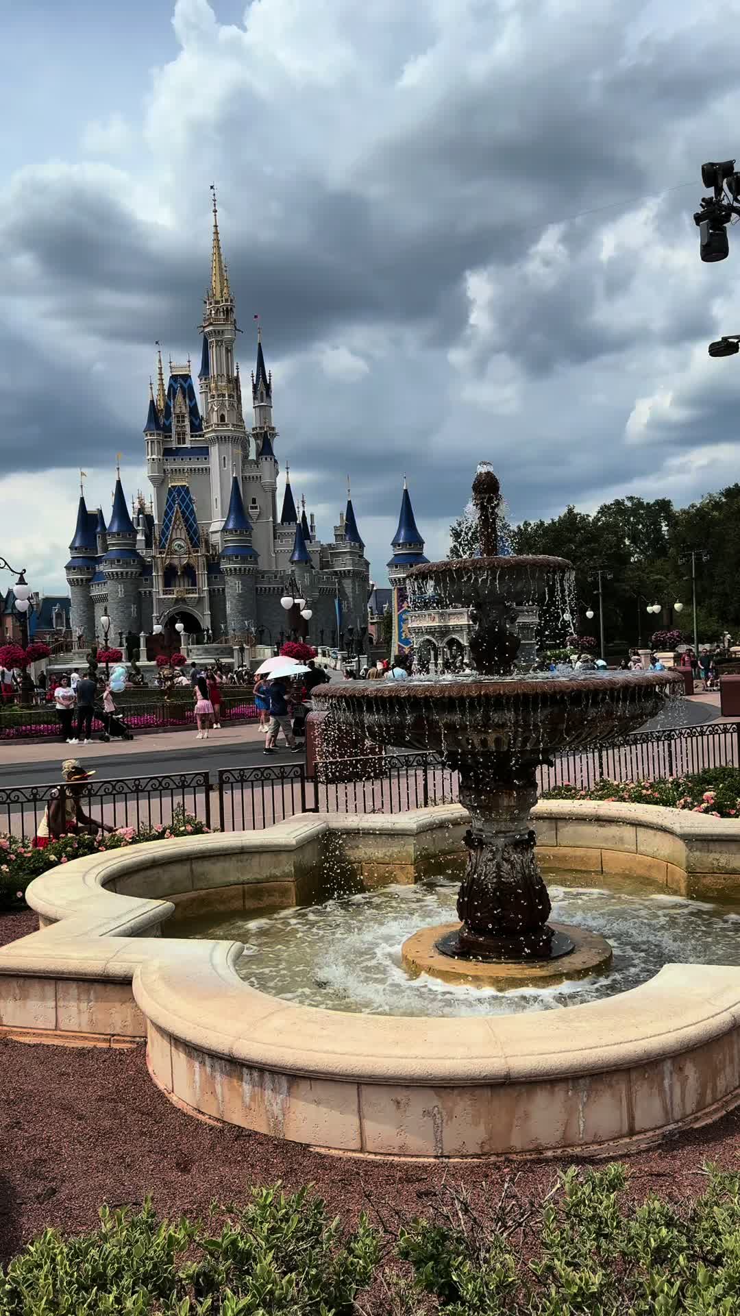 @Billy | Disney Dad Travels 🏰