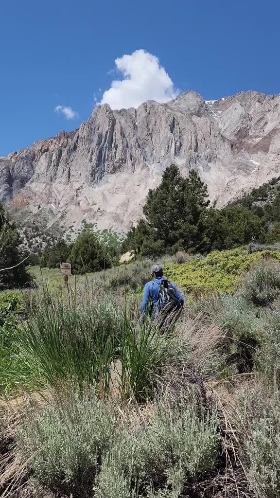 @caminando por montañas
