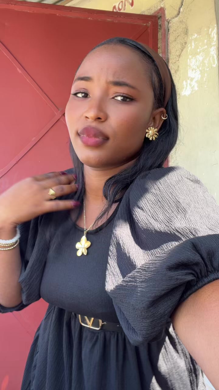 @Thayoo_19