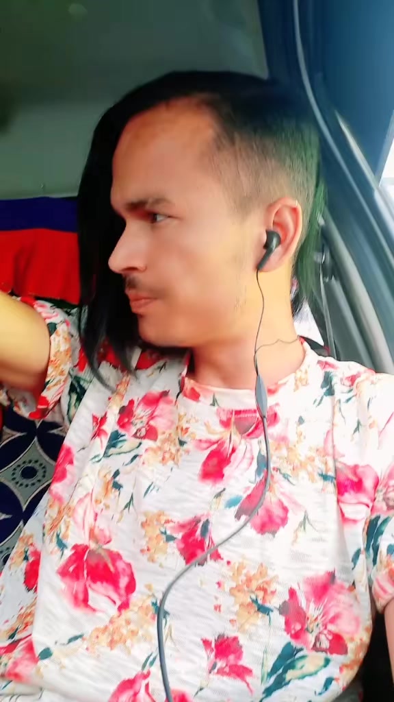 @तिम्रो याद्ले सताएको छ सानु😭?