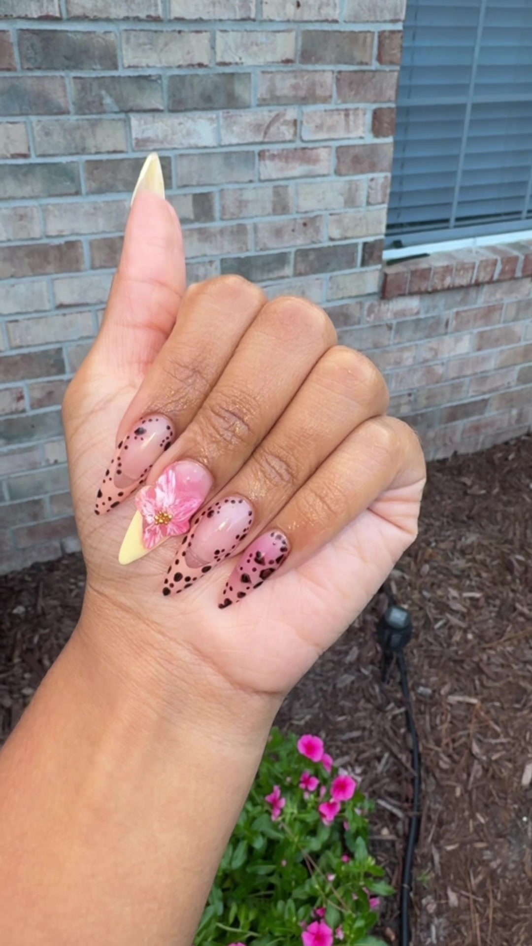 @nailsbycrissyroo