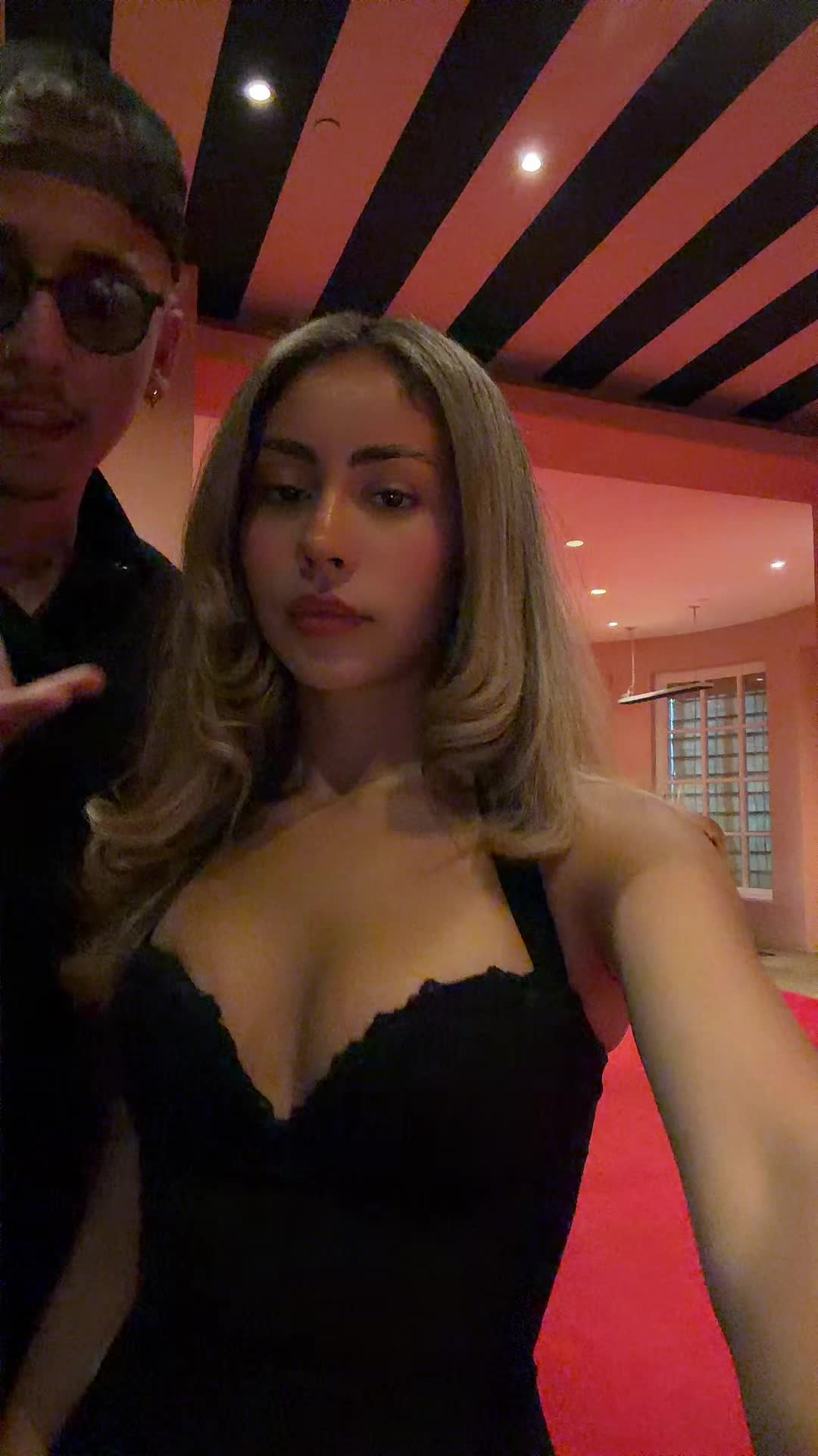 @Alo