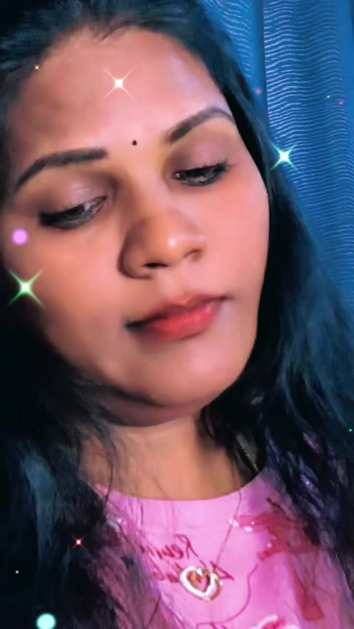 @GaYaThRI❤️ MaNiKAnDaN ❤️🇨🇦☃️
