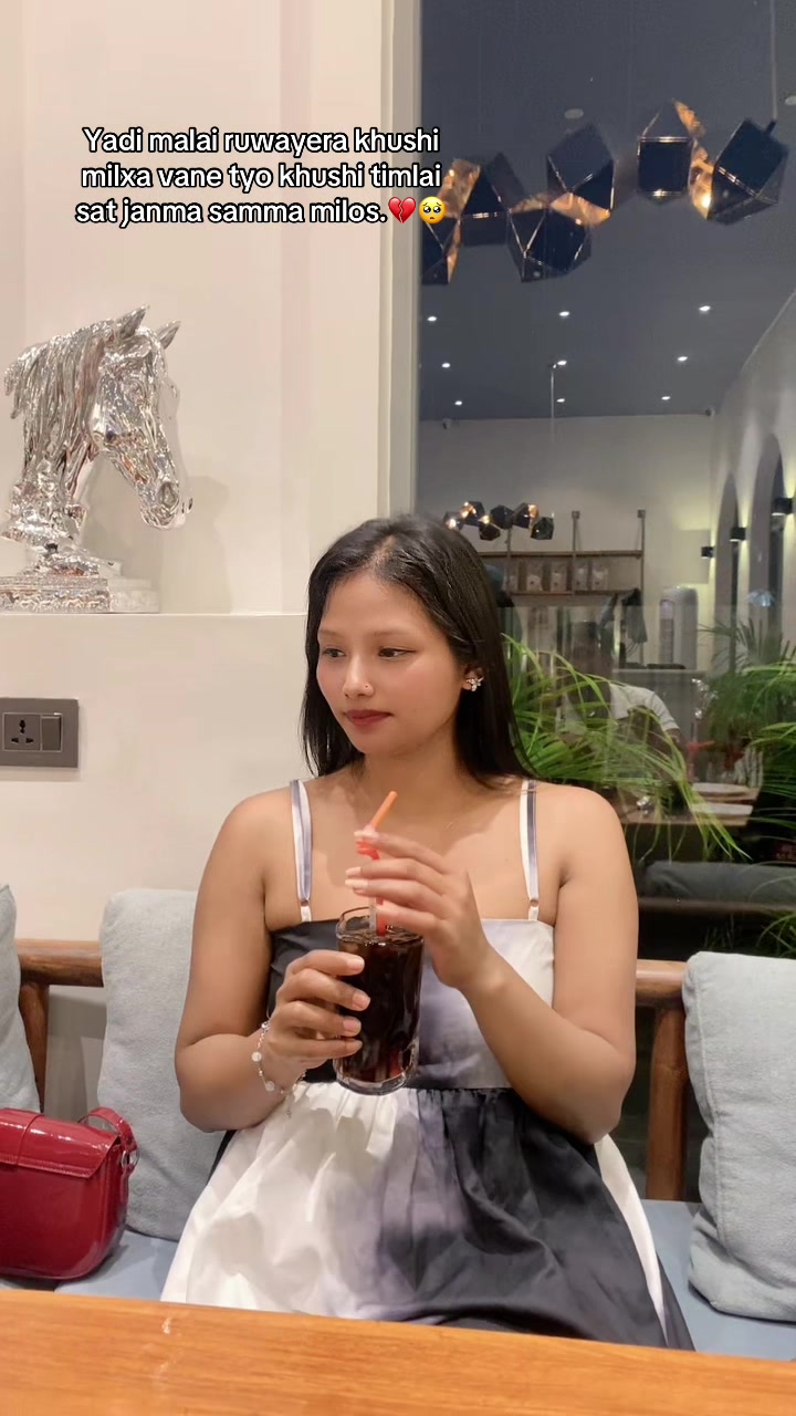 @max ko momi💔🥺