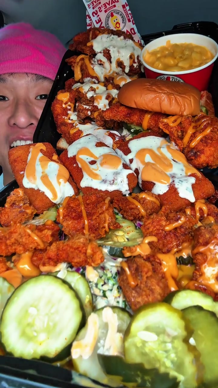 @Dave’s Hot Chicken