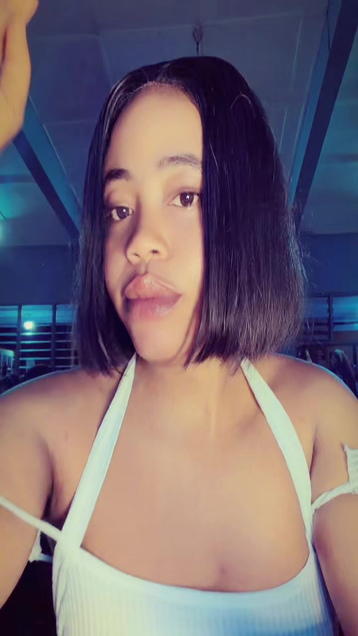 @Madam Bronii🤭🤍💎👩🏫🌎